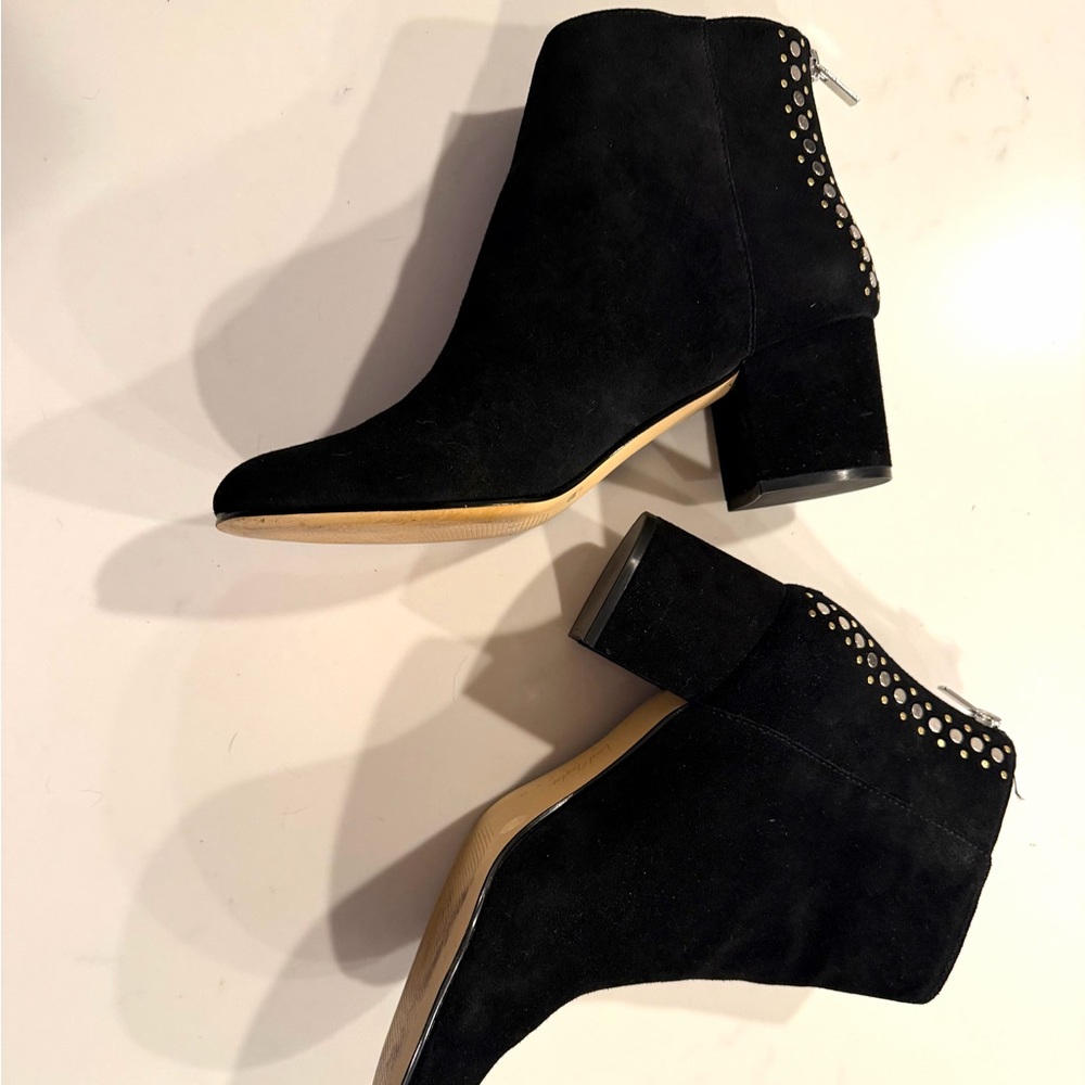 LORD & TAYLOR•424 Fifth black leather suede block heel booties 10 EUC